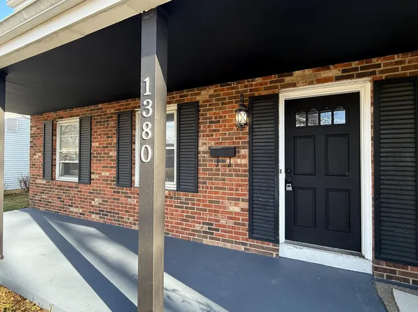 1380 Sunflower Dr, Columbus, OH 43204