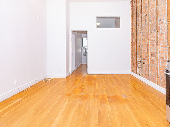 5th image of 153 Wilson Ave #3RA