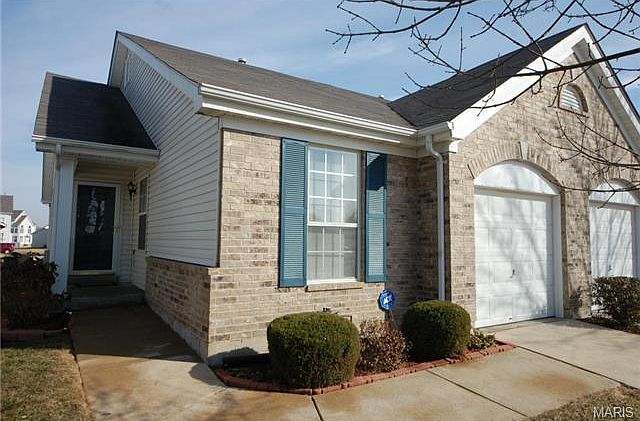 1st image of 20 Jost Villa Dr