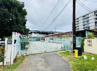 1131 Banyan St APT B, Honolulu, HI 96817