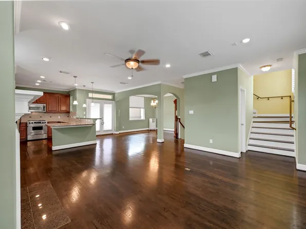 5618 Lacy St, Houston, TX 77007