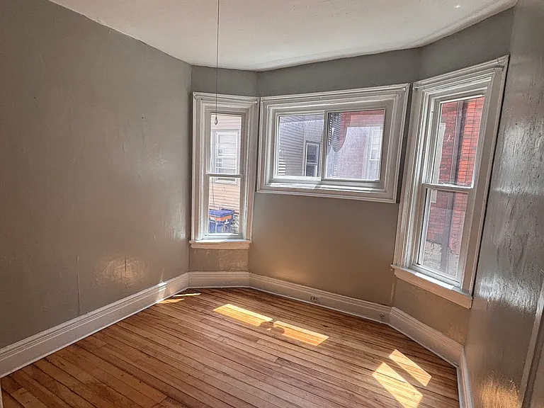 721 Ashland Ave #1F — Photo 2