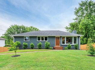 1926 Valley Park Dr, Nashville, TN 37216