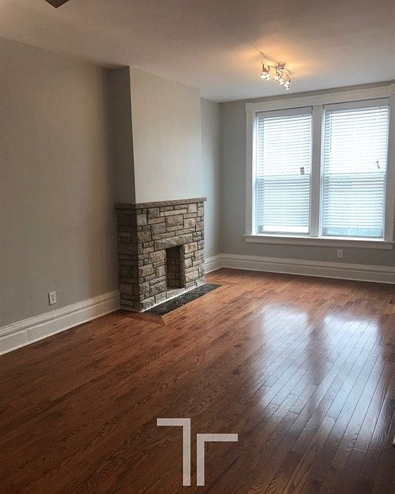 1st image of 2501 N Lincoln Ave