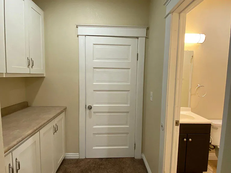 402 S Sycamore St #402 — Photo 15