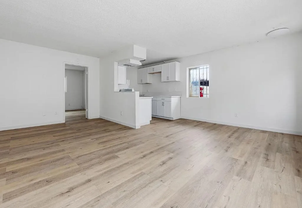 3877 Menlo Ave — Photo 1