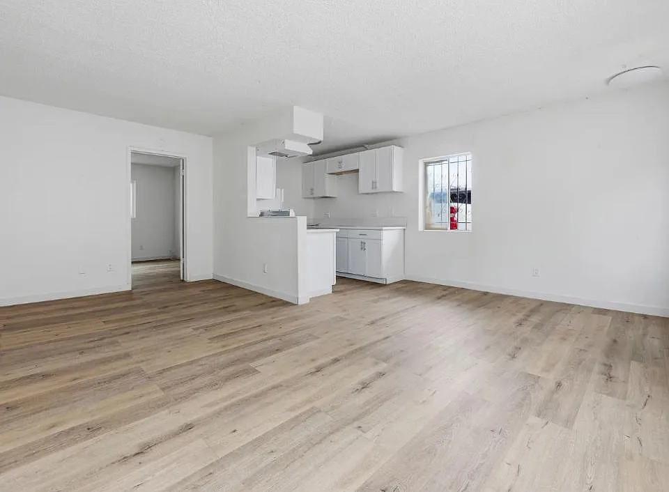 3877 Menlo Ave #1