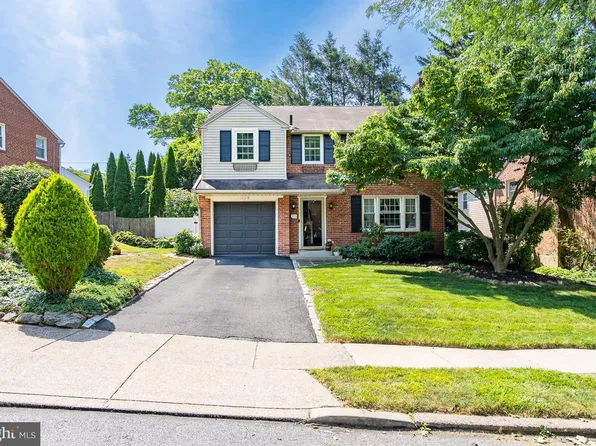 5220 Reservation Rd, Drexel Hill, PA 19026