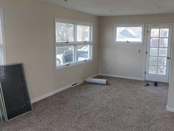 2nd image of 5907 Monica Ln