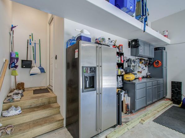 5704 Petty St, Houston, TX 77007