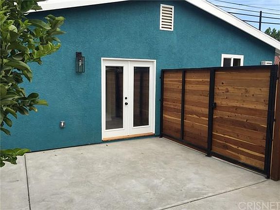 4th image of 6024 Lindley Ave