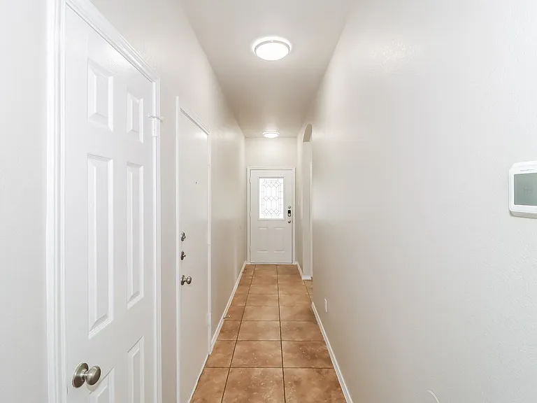 102 Creek Ledge Dr — Photo 15