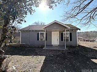 9023 W 33rd St, Little Rock, AR 72204