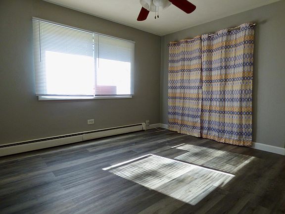 5th image of 1045 Todd Farm Dr APT 1