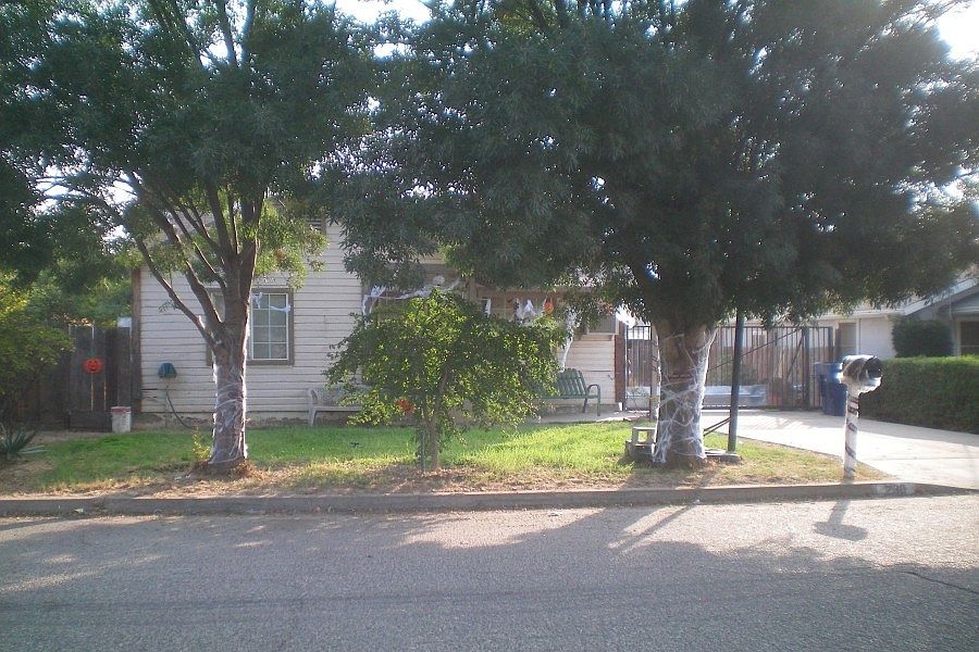 1st image of 230 10th St