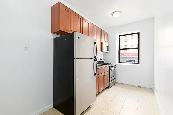 Rented by A&E Real Estate Management | media 11