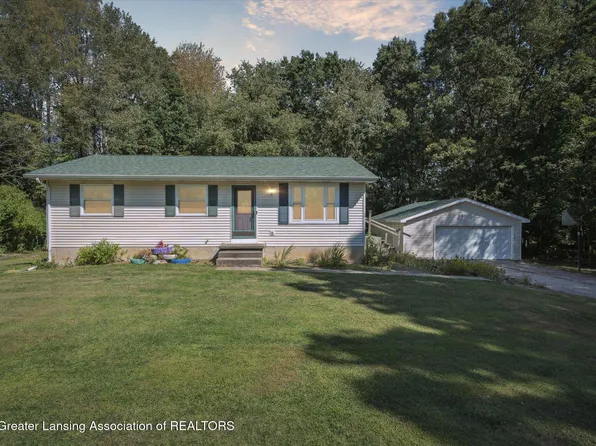 2391 Onondaga Rd, Eaton Rapids, MI 48827