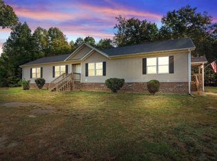 166 Quail Creek Dr, Roxboro, NC 27574