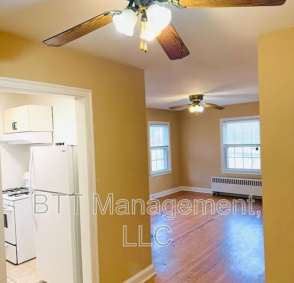 8408 Greenwood Ave #3 — Photo 16