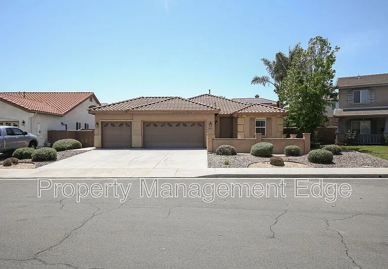 29419 Obsidian Ct — Photo 1