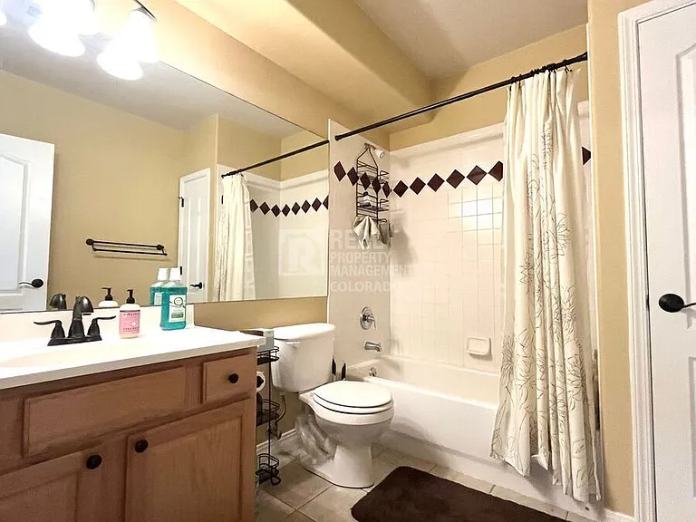 5016 Briscoglen Dr — Photo 27