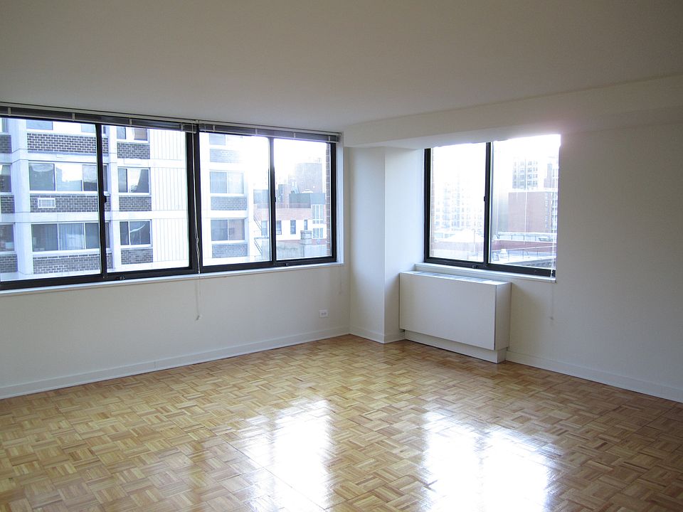 1st image of 731 Columbus Ave