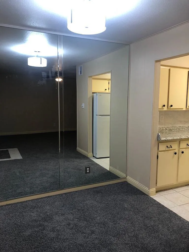 1 bed, 1.0 bath, 630 sqft, $1,200 — Photo 4