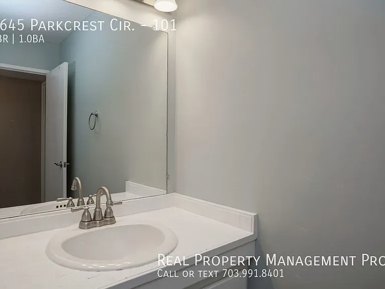 1645 Parkcrest Cir #101 — Photo 16