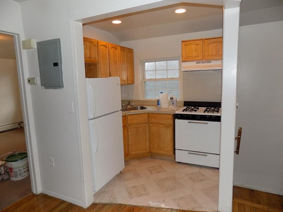 1st image of 13332 143rd St #2