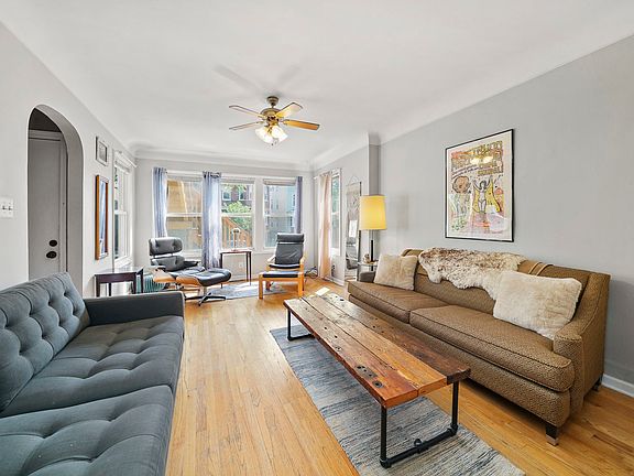 5th image of 2442 N Avers Ave