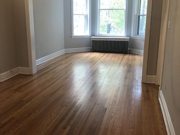 3rd image of 2639 N Whipple St