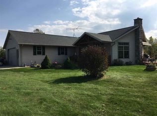 5610 Trails Nook Rd, Lena, WI 54139