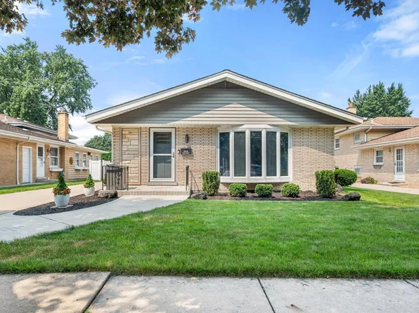 2918 Sunnyside Ave, Westchester, IL 60154