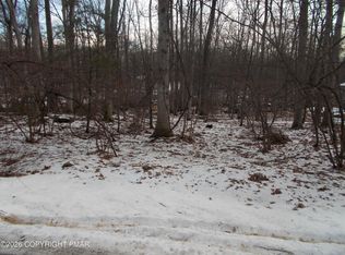 514 Bromley Rd, Henryville, PA 18332