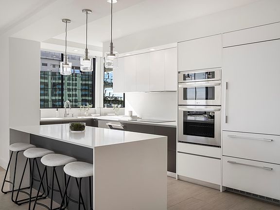 5th image of 1330 West Ave APT 1514