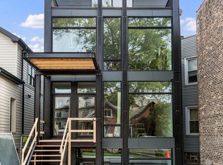 831 N Fairfield Ave #2, Chicago, IL 60622