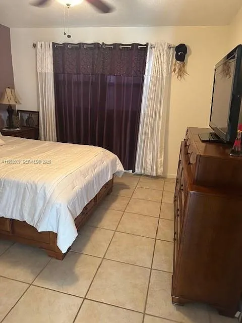 Ashley Hall Condo — Photo 2