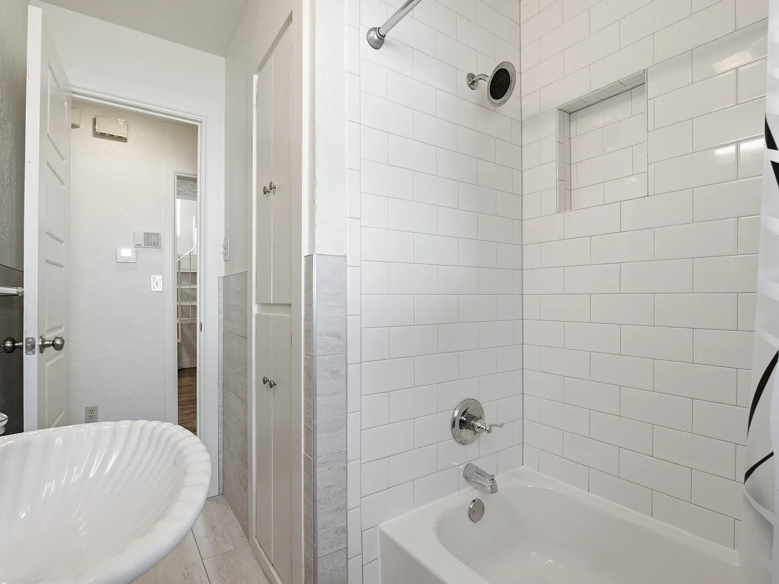 3 bed, 1148 sqft, $1,550 — Photo 3
