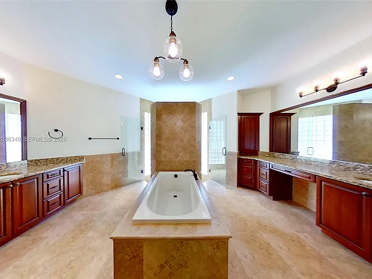 405 Sabal Way — Photo 14