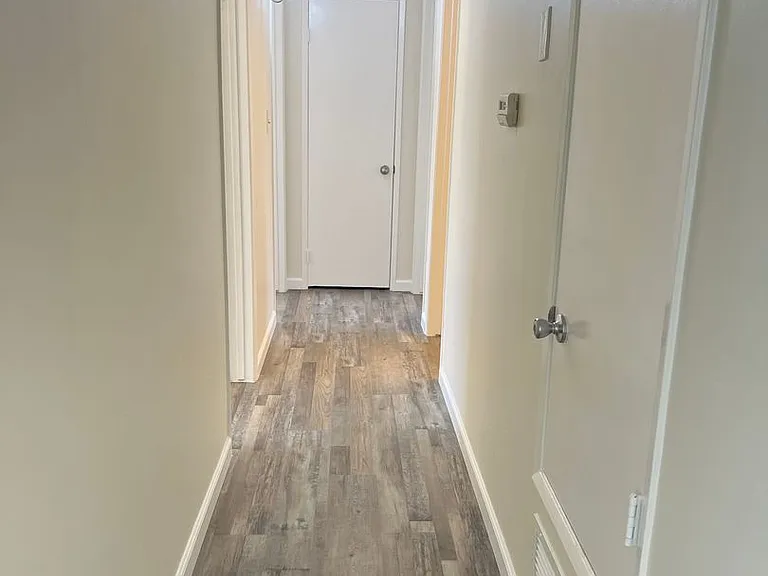 10917 Cave Ave — Photo 11