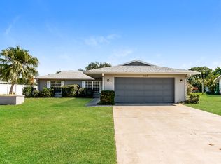 7307 Uranus Dr, Sarasota, FL 34243