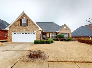 747 Lanyon Ln, Spartanburg, SC 29301