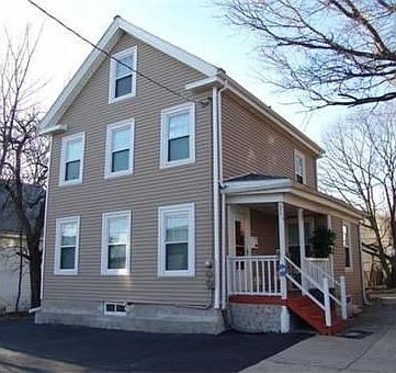 2nd image of 23 Charles St