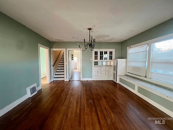 5th image of 1002 9th St