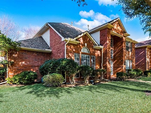 2nd image of 4653 Spencer Dr