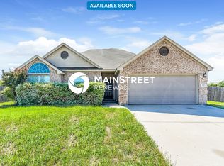 112 Currie Ct, Crowley, TX 76036