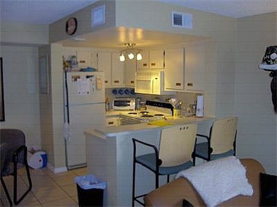 4th image of 675 NW 85th Ct #8207
