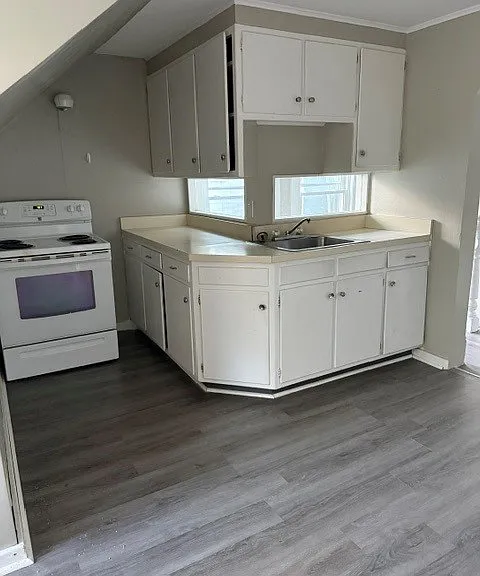 11 Howard Ave #2 — Photo 2