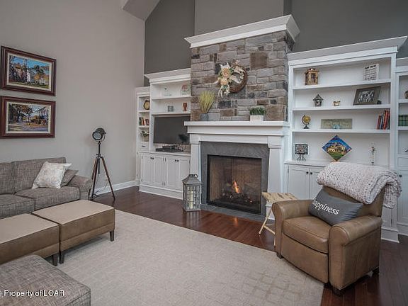 5th image of 127 Rock Ridge Dr