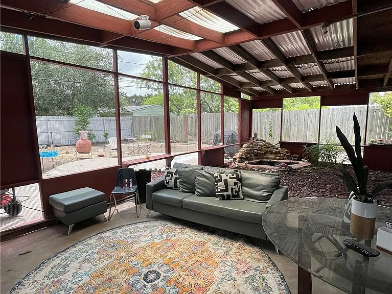 1314 Devon Dr — Photo 15